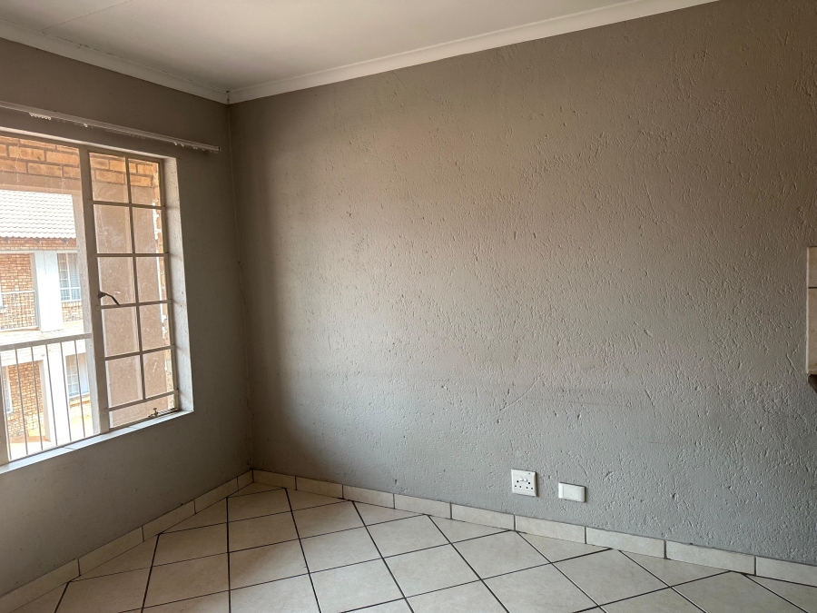 1 Bedroom Property for Sale in Rustenburg Central North West